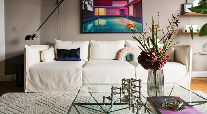 Elbgestöber Elddock sofa featuring one hundreds percent white Pure Linen slipcover in a modern living room