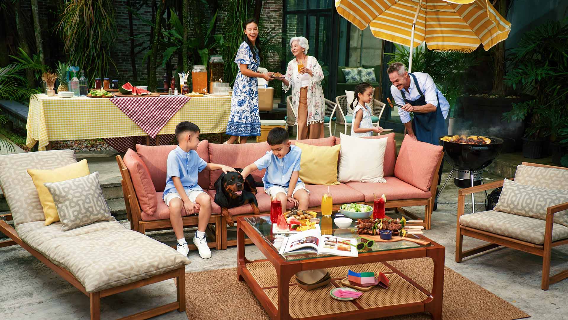 Laura Ashley オズボーン1人掛けソファ LAURA ASHLEY ローラアシュレイの1人掛け用ソファです。 ショッキング